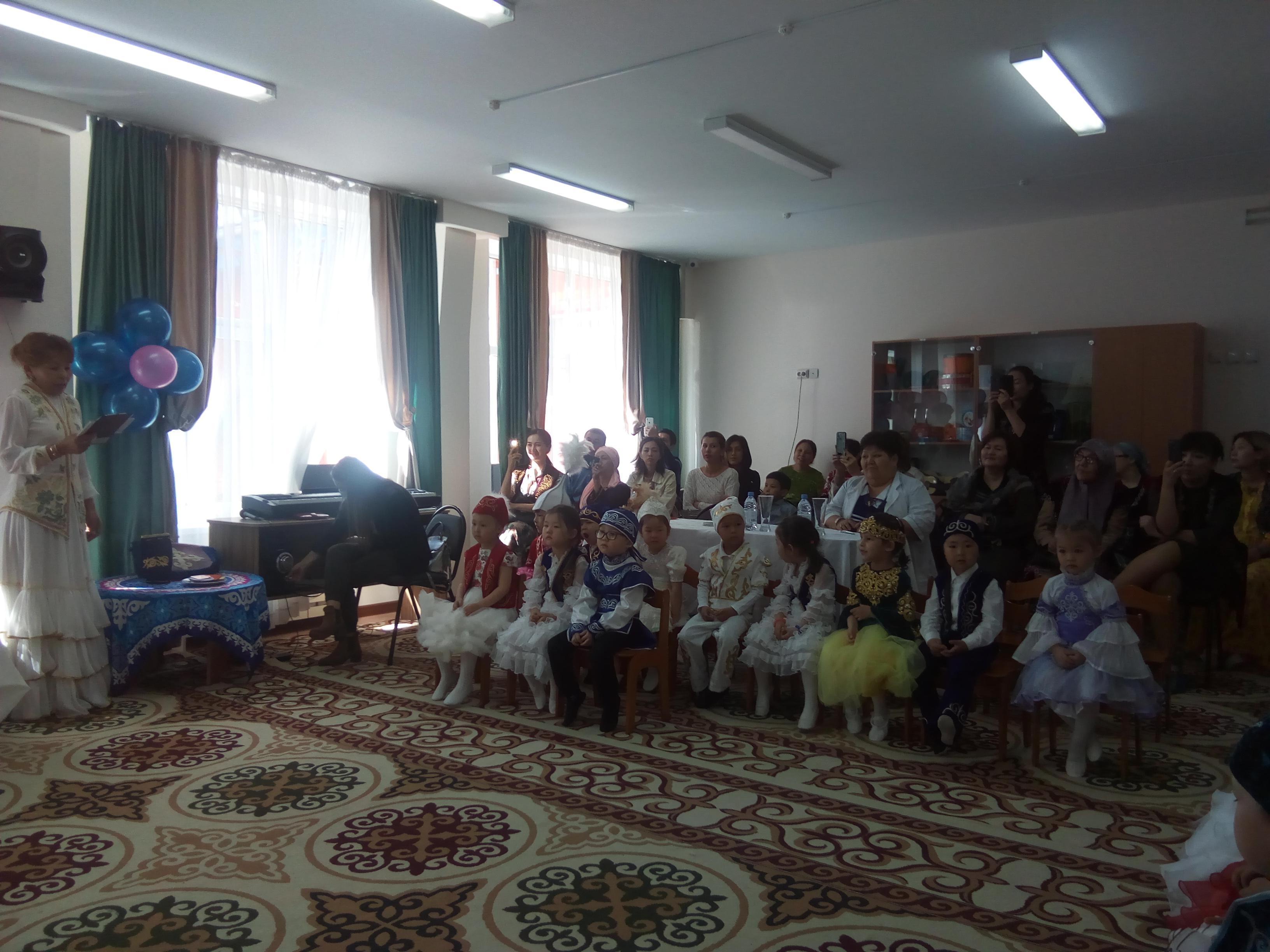 Отбасылық сайыс,  "Ақбота" тобы