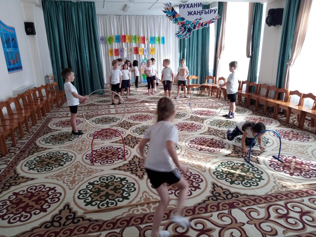 Физкультурные праздники "Физкультурой занимайся, здоровья набирайся" группа "Сказка